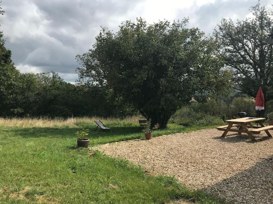 Maison De Bois En Pleine Nature A 20 Min De Beaune Montceau-et-Echarnant Eksteriør billede